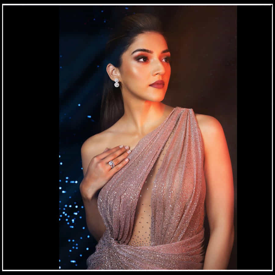Mehreen Kaur Pirzada:మాతెక్కించే ఫోజులతో కొంటే చూపులతో మతిపొగోట్టేస్తున్న మెహ్రీన్..