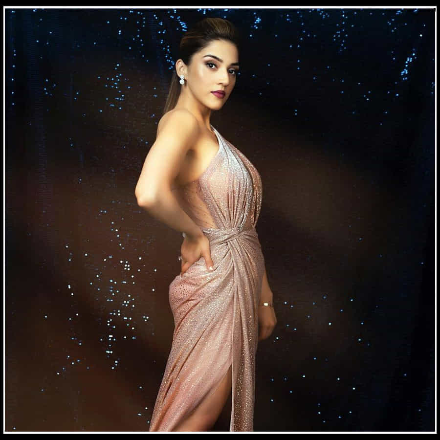Mehreen Kaur Pirzada:మాతెక్కించే ఫోజులతో కొంటే చూపులతో మతిపొగోట్టేస్తున్న మెహ్రీన్..