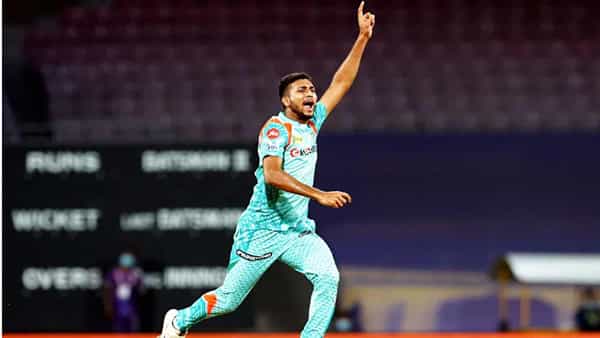 IPL 2022: ఉమ్రాన్, మొహ్సిన్ ఖాన్.. టీమ్ ఇండియా జెర్సీలో ముందుగా ఎవరో..?