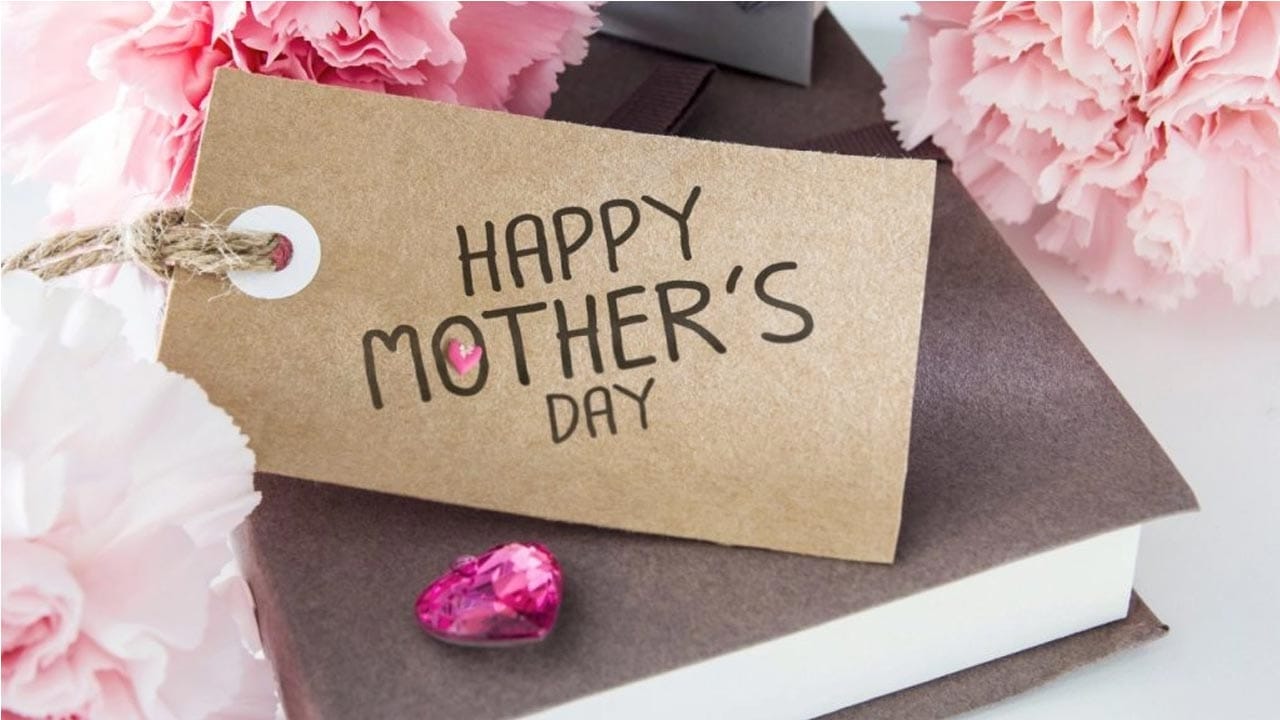 Mothers’ Day 2022: అమ్మకు గిఫ్ట్‌గా.. జీవితాంతం గుర్తుండిపోయేలా ...