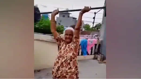 viral video: ఫిట్నెస్లో అమ్మమ్మకు మనవడి ఛాలెంజ్..ఇట్టే ఎత్తిపడేసిన బామ్మ సత్తాకు నెటిజన్లు ఫిదా