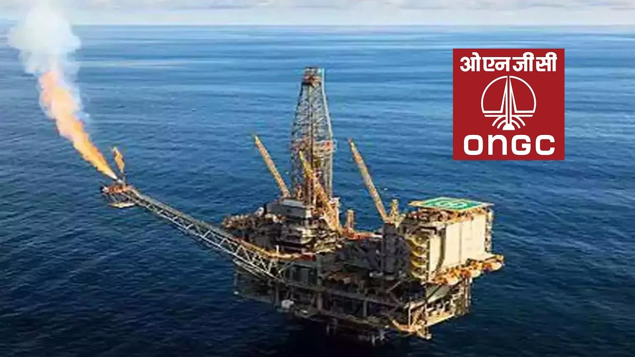 ONGC Recruitment 2022: నెలకు రూ.105000ల జీతంతో.. ఆయిల్‌ అండ్‌ నేచురల్‌ గ్యాస్‌ కార్పొరేషన్‌లో ఉద్యోగాలు..