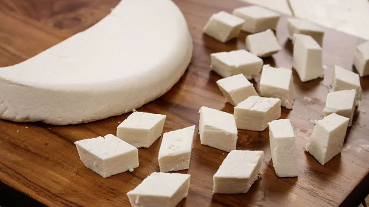 Paneer Benefits: పన్నీరు తినడం వల్ల సులువుగా బరువు తగ్గొచ్చు.. కానీ ఏ సమయంలో తినాలంటే..!