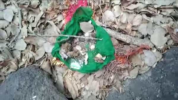 Telangana: అక్కడి గుట్టల్లో క్షుద్రపూజలు, విగ్రహాల కింద తవ్వకాలు..12 లంకెబిందెలు మాయం!!