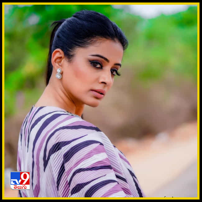 Priyamani New Photos. Credit by:Priyamani/Instagram