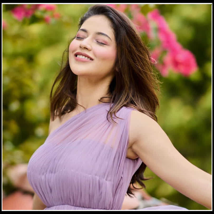 Priyanka Jawalkar: హాలిడే ట్రిప్ ఎంజాయ్ చేస్తూ ఫొటోస్ తో కుర్రకారుకి పిచ్చెక్కిస్తున్న ప్రియాంక జవాల్కర్..