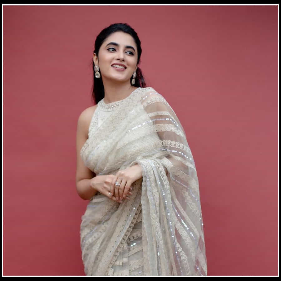 Priyanka Mohan:చూపుతిప్పుకోనివాని అందంతో మెరిసిపోతున్న ప్రియాంక  మోహన్‌...