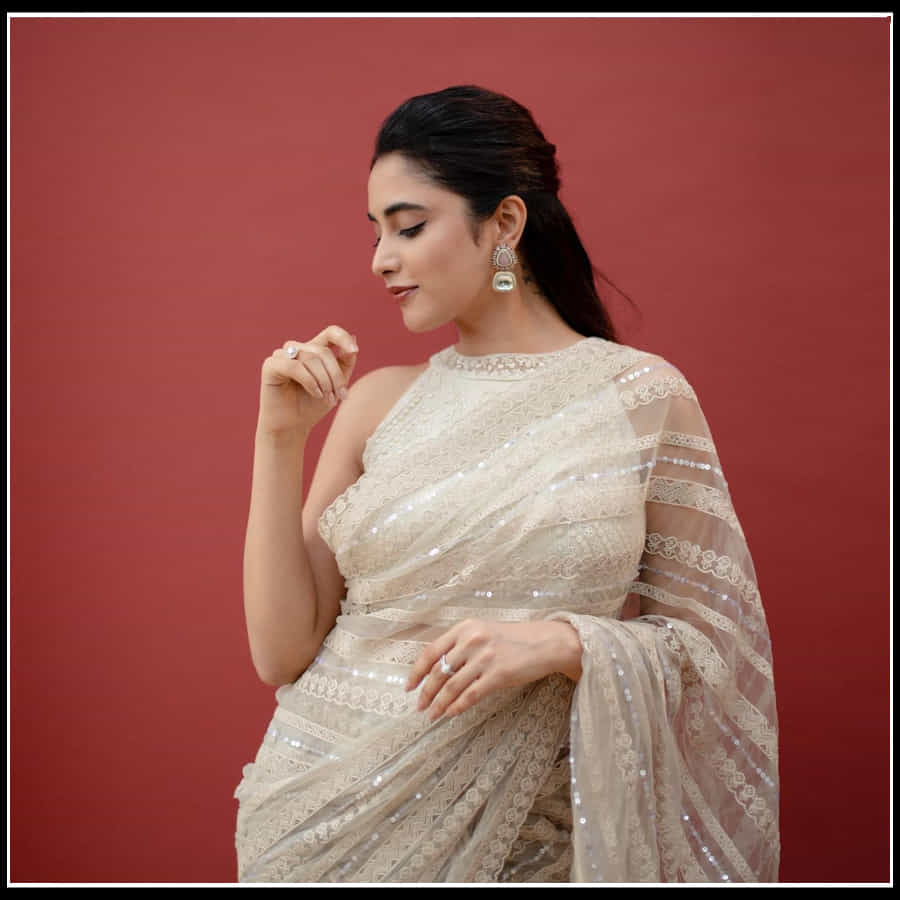 Priyanka Mohan:చూపుతిప్పుకోనివాని అందంతో మెరిసిపోతున్న ప్రియాంక  మోహన్‌...