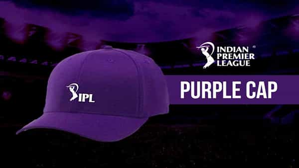 IPL Purple Cap 2022: పర్పల్ క్యాప్ రేసులో మరింత ముందుకొచ్చిన హసరంగా.. చాహల్తో వికెట్ దూరంలో శ్రీలంక బౌలర్..