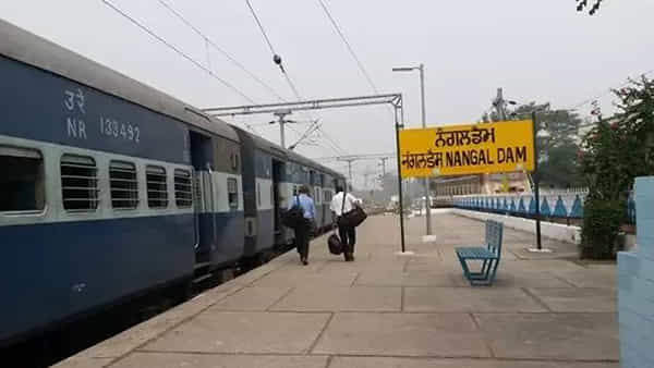 Railway News: గుడ్న్యూస్.. ఈ రైలు ఎక్కితే నో టికెట్.. నో ఫైన్..