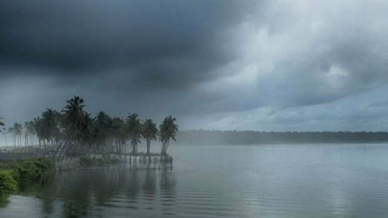 Southwest Monsoon: ఈ సారి ముందుగానే నైరుతి రుతుపవనాలు.. చల్లని కబురు అందించిన ఐఎండీ