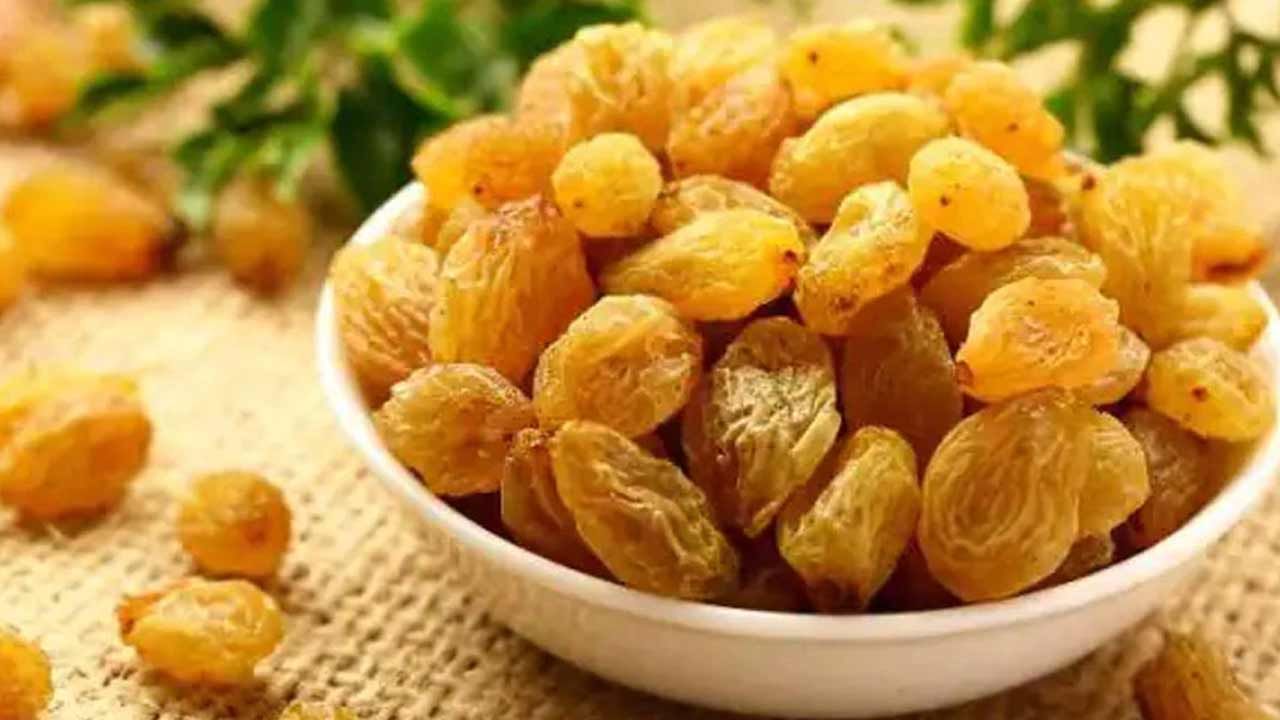 Raisin Benefits ఎండుద్రాక్షతో బోలెడన్ని ఆరోగ్య ప్రయోజనాలు.. ఇలా చేస్తే