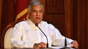 Sri Lanka: దేశ ఆర్థిక వ్యవస్థ కుప్పకూలిపోయింది.. పార్లమెంట్ వేదికగా ప్రధాని ప్రకటన