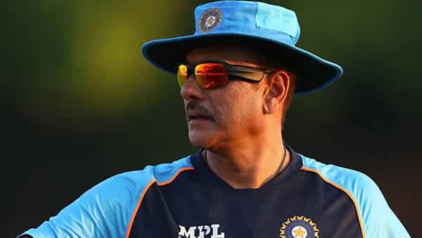 Ravi Shastri Birthday: పాక్ క్రికెటర్ని షూతో కొట్టడానికి వెళ్లిన రవిశాస్త్రి.. ఎప్పుడు జరిగిందంటే..?