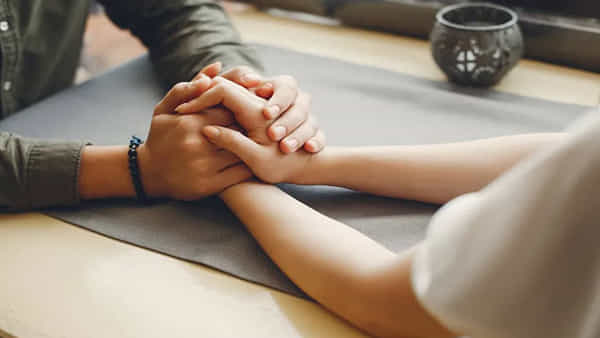 Relationship: రిలేషన్ షిప్లో పొరపాటున ఈ విషయాలు చర్చించకండి..!