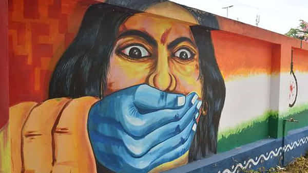 Crime News: కన్నతండ్రే రాక్షసుడయ్యాడు.. 10 నెలలుగా కూతురిపై అత్యాచారం.. చివరకు..