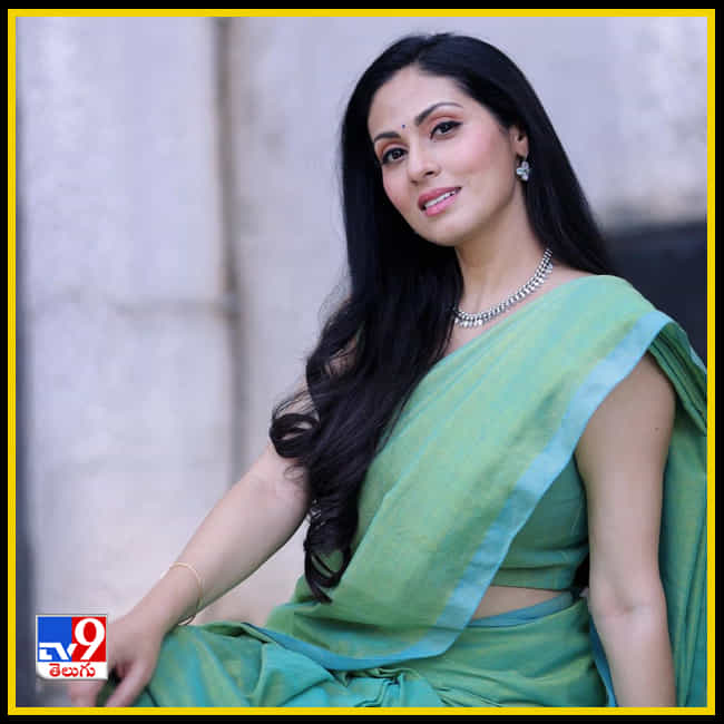 sadha New Photos. Credit by:sadha/Instagram