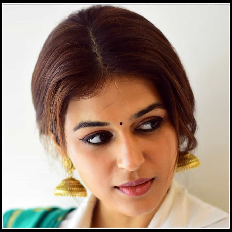 shraddha das: శ్రద్ధా గ్లామర్ చూడటానికి రెండు కళ్ళు సరిపోవడం లేదు గా