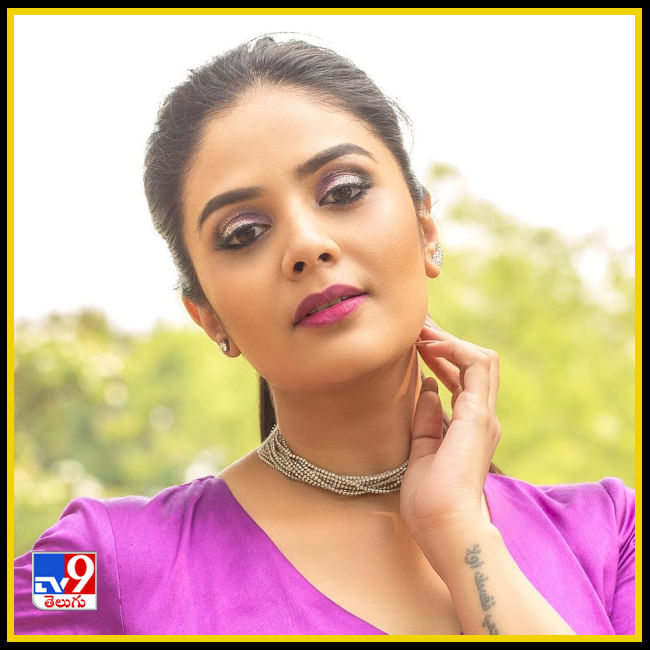 Sreemukhi New Photos. Credit by:Sreemukhi/Instagram