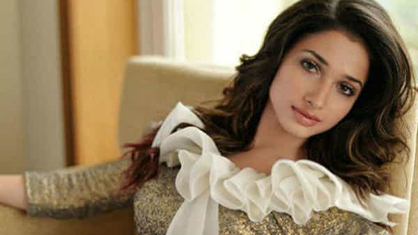 Tamannaah Bhatia : తమన్నా ఏంటి ఇలా చేసింది అని నా ఫ్యాన్స్ అనుకోకూడదు.. ఎంత డబ్బు ఇచ్చిన ఆ పని చేయను: తమన్నా