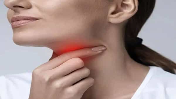 Throat Pain: గొంతు నొప్పితో ఇబ్బందిపడుతున్నారా ?.. అయితే ఈ పద్ధతులను పాటిస్తే క్షణాల్లో ఉపశమనం..