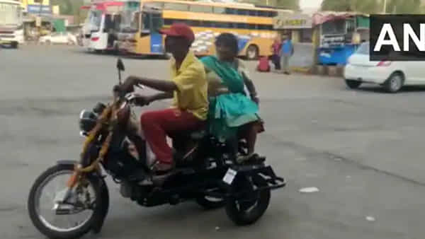 Beggar: రూ.90 వేలు పెట్టి భార్య కోసం బైక్కొన్న యాచకుడు.., అతని రోజువారీ సంపాదన ఎంతో తెలుసా?
