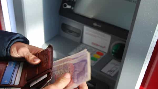 Cash Withdrawal: గూగుల్ పే, పేటీఎంతో ఏటీఎమ్ నుంచి మనీ విత్ డ్రా.. పూర్తి ప్రాసెస్ తెలుసుకోండి..!