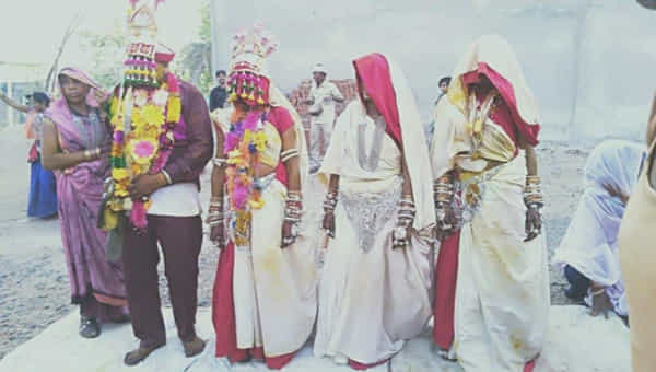 Viral News: 15 ఏళ్లుగా ముగ్గురు మహిళలతో సహజీవనం.. ఆరుగురు సంతానం.. సీన్ కట్ చేస్తే..