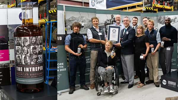 Worlds Largest Bottle: ప్రపంచంలో అతిపెద్ద విస్కీ బాటిల్.. వేలంలో పలికిన ధర తెలిస్తే షాక్..