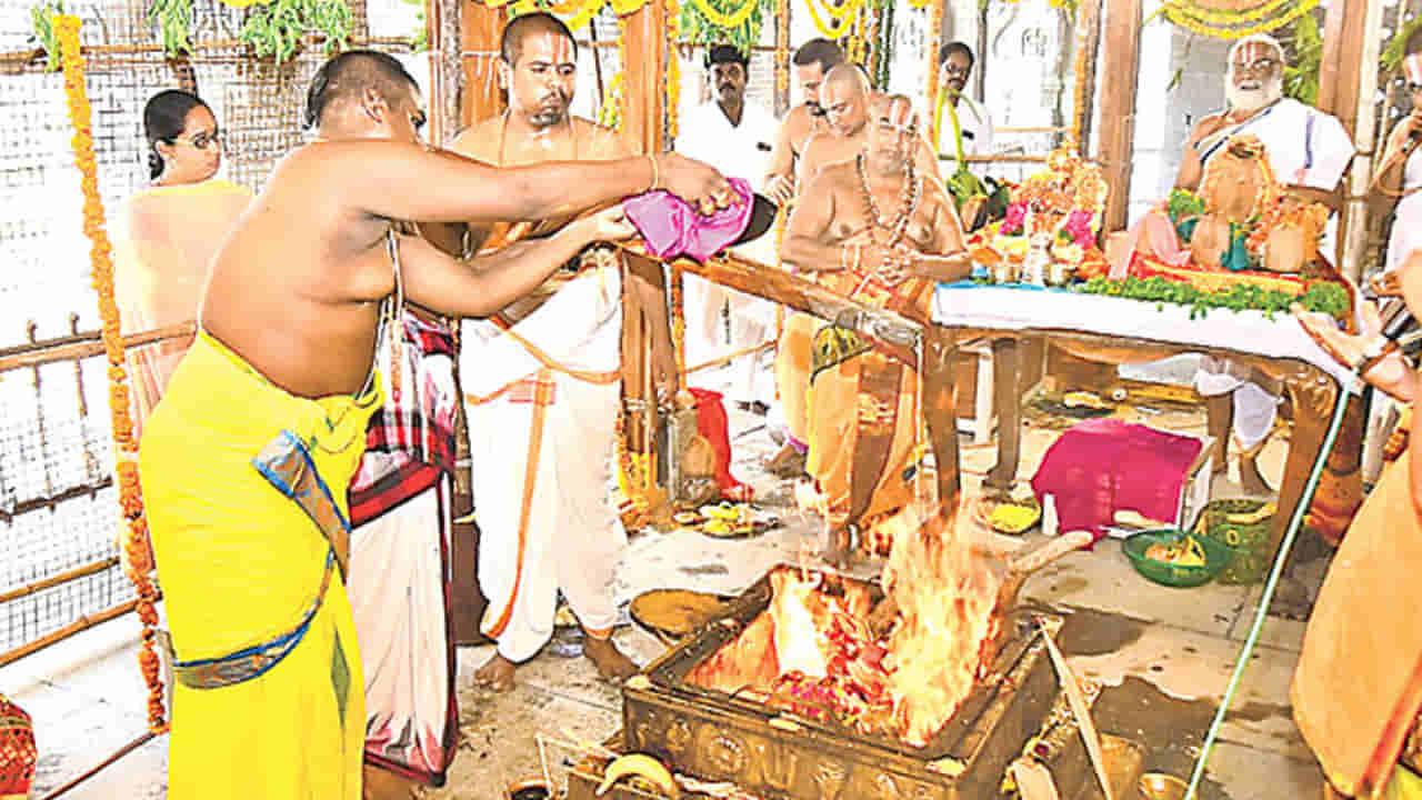 Yadadri: ఘనంగా ముగిసిన జయంత్యోత్సవాలు.. మూలమూర్తులకు సహస్ర కలశాభిషేకం