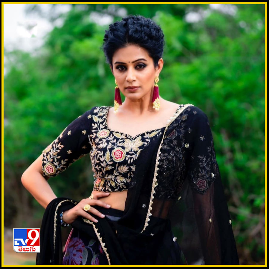 Priyamani New Photos. Credit by:Priyamani/Instagram