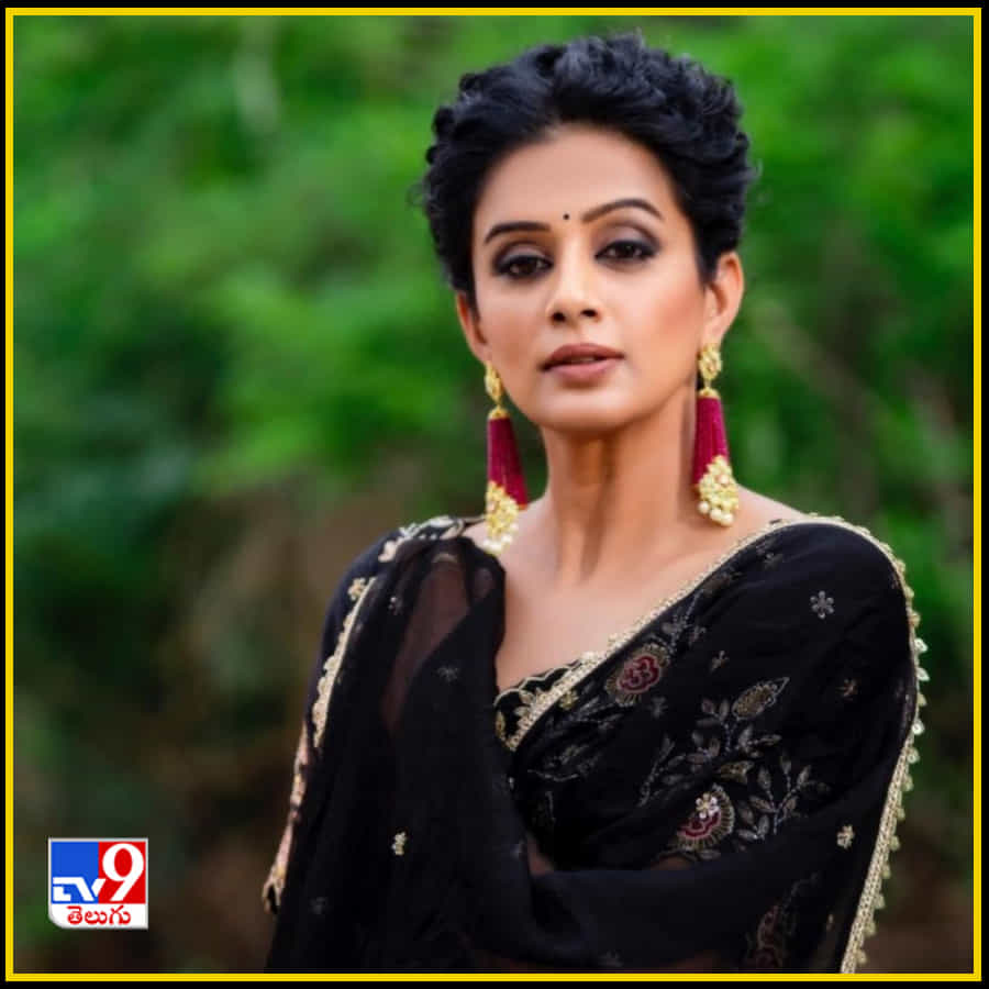 Priyamani New Photos. Credit by:Priyamani/Instagram