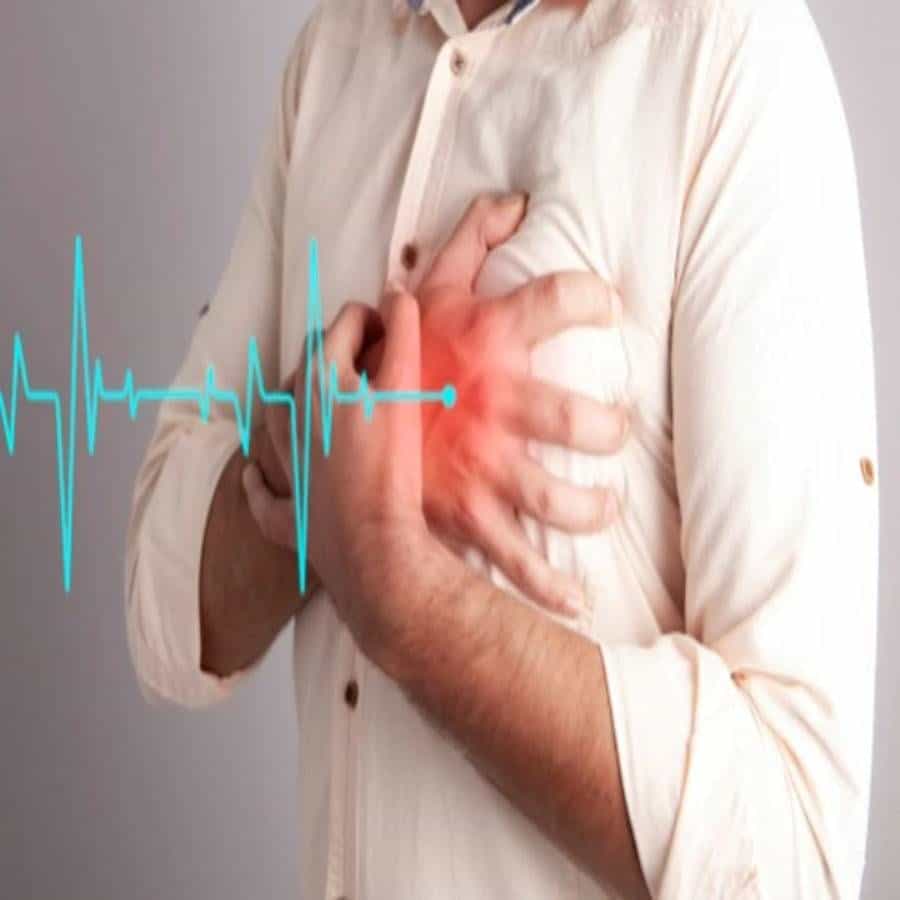 గుండె జబ్బులు: గుండె సంబంధిత సమస్యలు ఉన్నవారు చెరుకు రసం తాగకూడదు. చెరకు రసం గుండె ఆరోగ్యానికి మరింత హాని కలిగిస్తుంది.