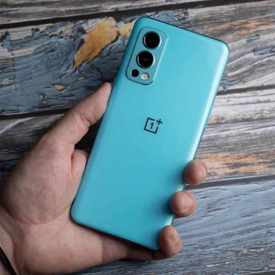 OnePlus Nord 2 8GB RAM వేరియంట్ ధర రూ.29,999. ఈ ఫోన్‌లో MediaTek Dimension 1200 ప్రాసెసర్, 50MP ట్రిపుల్ రియర్ కెమెరా సెన్సార్, 4500 mAh బ్యాటరీ ఉన్నాయి.