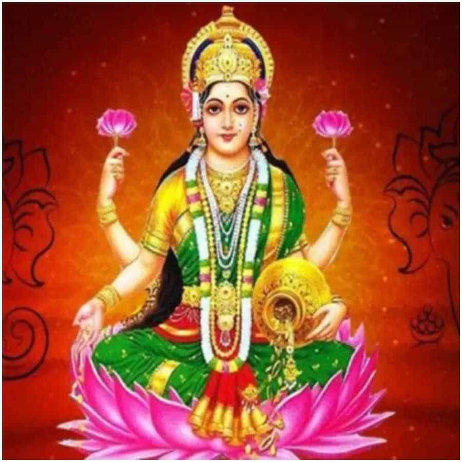 పసుపు పెన్నీ: నగదు పెట్టెలో పసుపు పెన్నీ ఉంచడం చాలా శుభప్రదంగా పరిగణించబడుతుంది. శుక్రవారం, పూర్ణిమ, దీపావళి లేదా ధంతేరాస్‌లో పూజించిన తర్వాత.. ఆ పసుపు పెన్నీని నగదు పెట్టెలో భద్రపరచాలి. ఇలా చేయడం వల్ల లక్ష్మీదేవి అనుగ్రహం ఎల్లప్పుడూ మీపై ఉంటుంది.