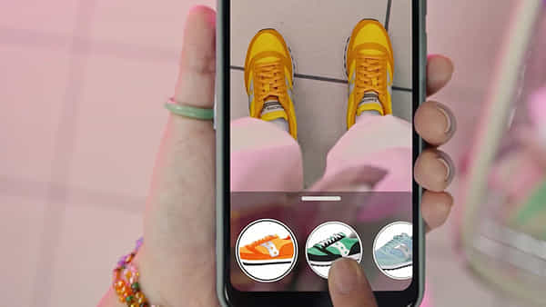 Virtual Try on: అద్భుత ఫీచర్ను తీసుకొస్తున్న అమెజాన్.. ఇకపై ఆన్లైన్లోనే ప్రొడక్ట్ను ట్రాయల్ చేయొచ్చు..