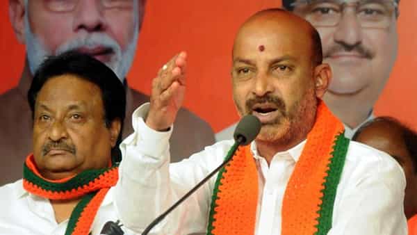 Telangana: తెలంగాణ ప్రభుత్వంపై ఎన్హెచ్ఆర్సీ కి ఫిర్యాదు.. ఆ ఆదేశాలు ఇవ్వాలని కోరిన బండి సంజయ్