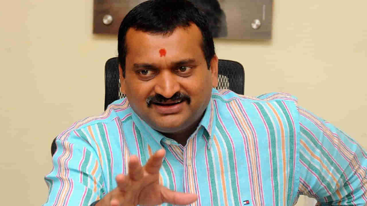 Bandla Ganesh: జీవితంలో ఎవర్ని నమ్మొద్దు అంటోన్న బండ్ల గణేశ్‌.. స్టార్‌ ప్రొడ్యూసర్‌ మాటల వెనక అసలు ఉద్దేశమేంటి.?