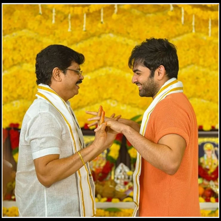 Boyapati Sreenu Ram Pothineni: మొదలైన రామ్ బోయపాటి కాంబో. పూజ కార్యక్రమ ఫొటోస్ 