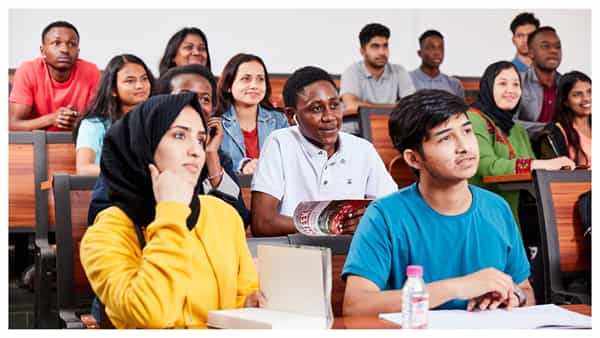 Chandigarh university: అంతర్జాతీయ ప్రమాణాలతో విద్యా విధానం.. చండీఘడ్ యూనివర్సిటీ సరికొత్త ప్రోగ్రామ్..
