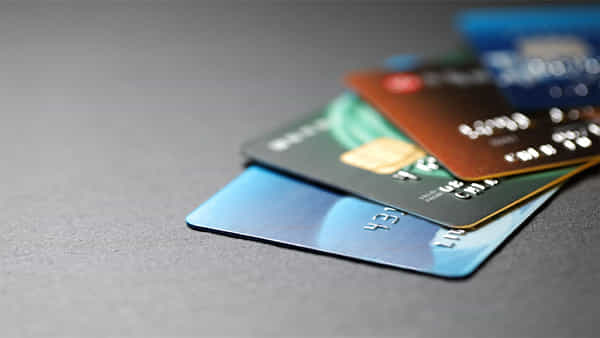 Credit Card Benefits: మీరు క్రెడిట్ కార్డును ఎక్కువగా వాడుతున్నారా..? ఎన్నో ప్రయోజనాలు