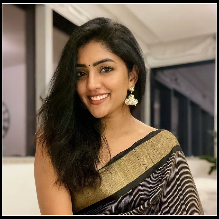 Eesha Rebba: మాట్లాడే కాటుక కళ్ళతో మైమరిపిస్తున్న తెలుగు ముద్దుగుమ్మ ఈషా రెబ్బా.. 