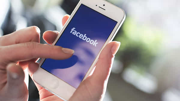 Fake Facebook Account: మీకు తెలియకుండానే మీ పేరుపై నకిలీ ఫేస్బుక్ అకౌంట్ ఉందా..? డిలీట్ చేయండిలా..!