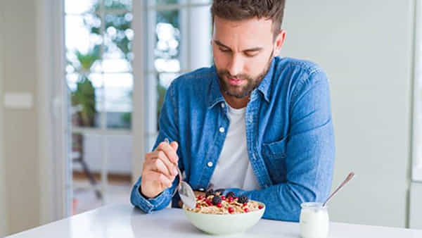 Health Tips: డైటింగ్ అంటూ ఒకపూటే తింటున్నారా..? అయితే డేంజర్లో ఉన్నట్లే.. ఎందుకో తెలుసుకోండి