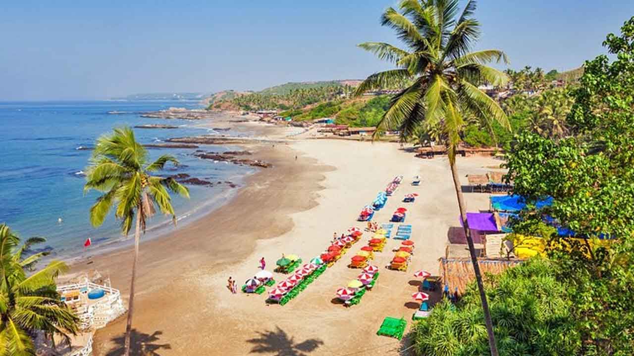 Goa - British Tourist: గోవాలో దారుణం.. మసాజ్ చేయిస్తానని చెప్పి బ్రిటన్ పర్యాటకురాలిపై..