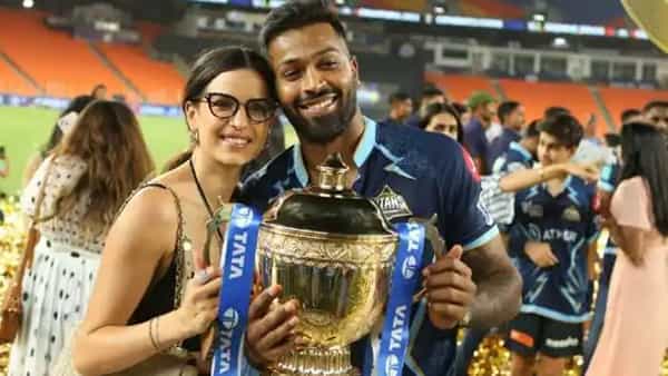 Hardik Pandya: ధోనికి జిరాక్స్.. అచ్చం అలానే చేస్తున్నాడు.. హార్దిక్పై సంజయ్ మంజ్రేకర్ కీలక వ్యాఖ్యలు..
