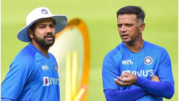 ICC ODI Rankings: టీమిండియాకు షాకిచ్చిన పాకిస్తాన్.. వన్డే ర్యాకింగ్స్లో దిగజారిన రోహిత్ సేన..