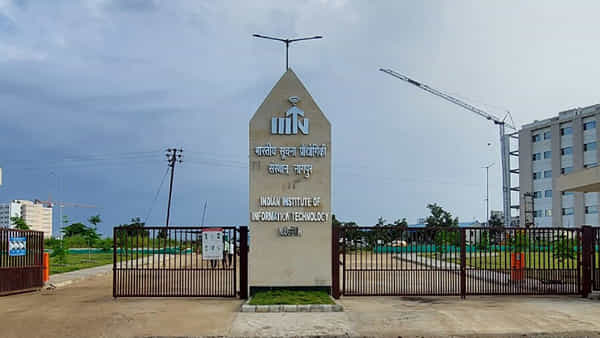 IIIT Recruitment: ఇండియన్ ఇన్స్టిట్యూట్ ఆఫ్ ఇన్ఫర్మేషన్ టెక్నాలజీలో టీచింగ్ ఉద్యోగాలు... ఇంటర్వ్యూ ద్వారా ఎంపిక..