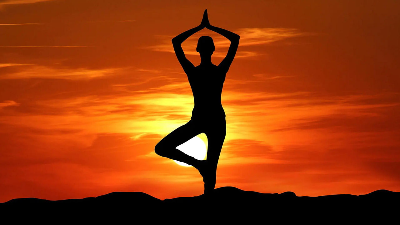 International Yoga Day 2022: నేడు ప్రపంచ యోగా దినోత్సవం.. దీనిని ఎందుకు జరుపుకొంటారు.. ప్రత్యేకత ఏమిటి..?