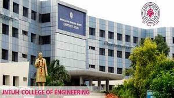 JNTU Sem Exams 2022: బీటెక్, ఎంటెక్ విద్యార్థులకు జేఎన్టీయూ కీలక ప్రకటన.. అటెండెన్స్ మినహాయింపుకు ఓకే!